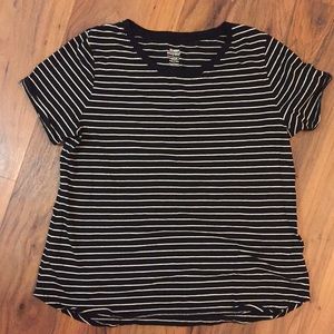 Old navy Everywhere Tee